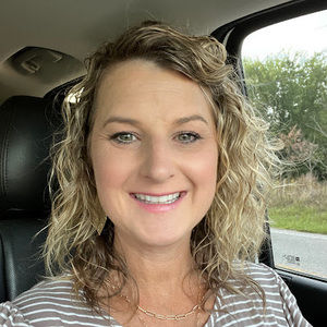 Meet your Posher, Lori